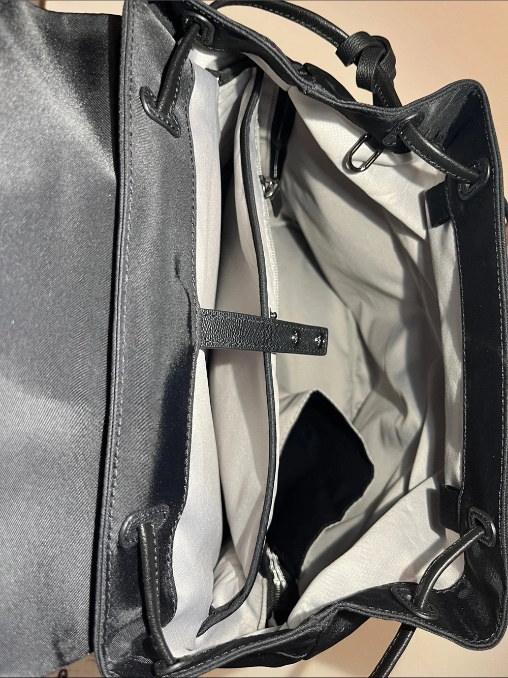 Tumi •15 0h